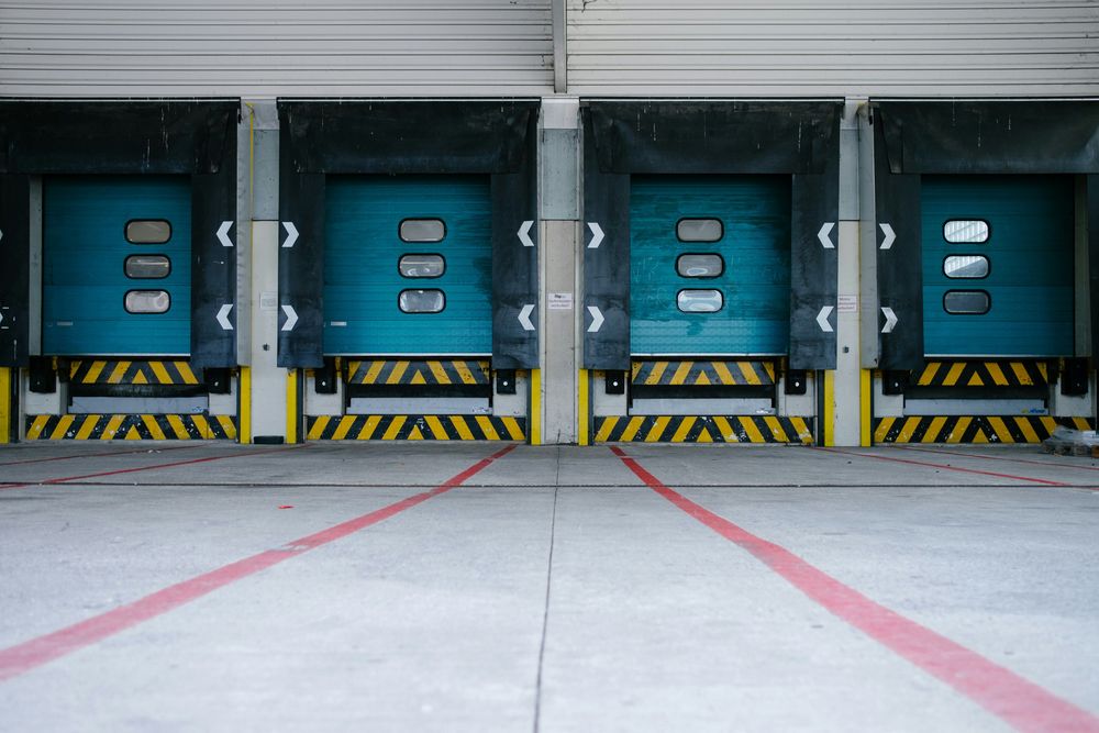 Single-Node vs. Multi-Node Fulfillment: When to Add a Second Warehouse