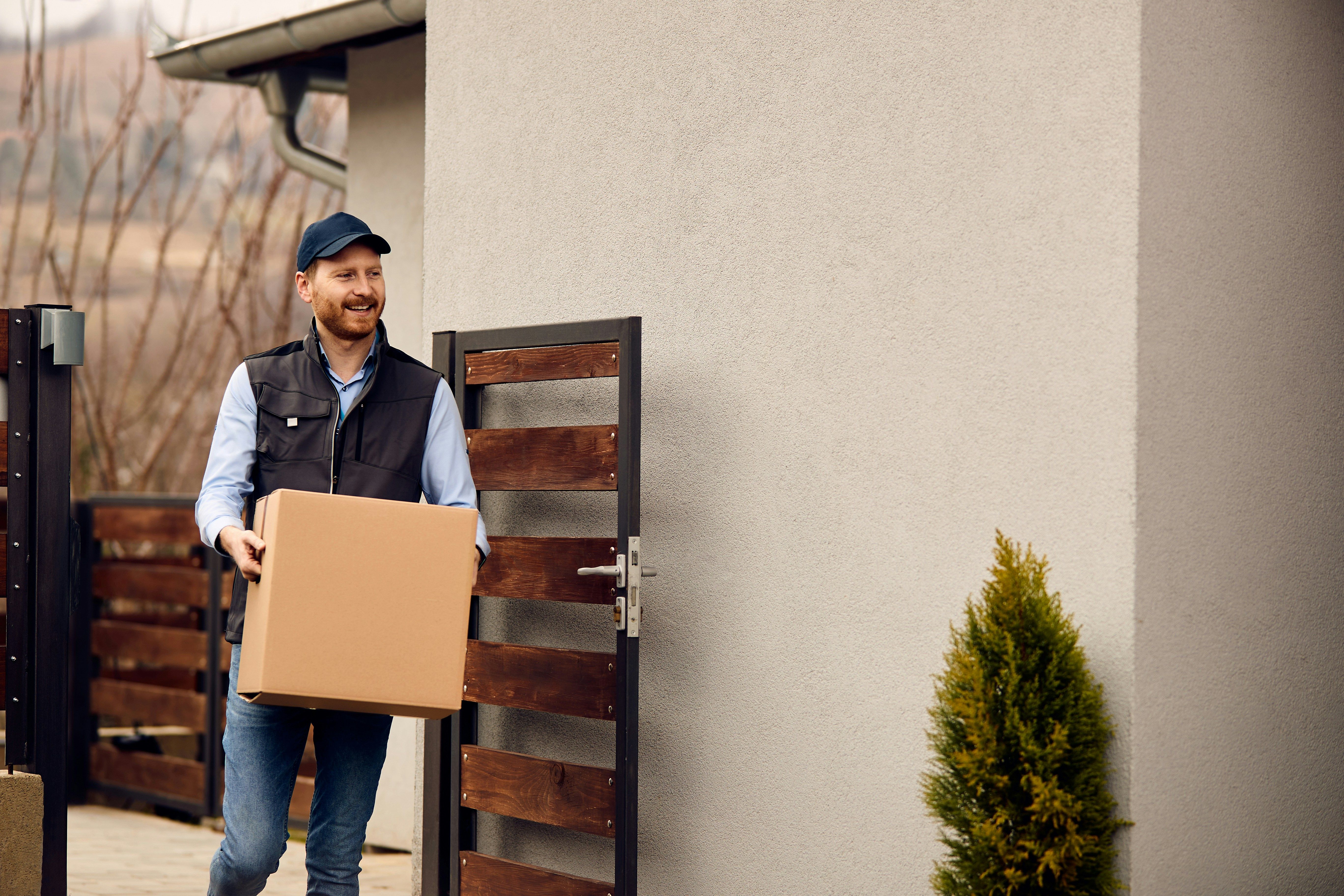 Total Order Cycle Time: Why Customers Experience More Than Warehouse Speed